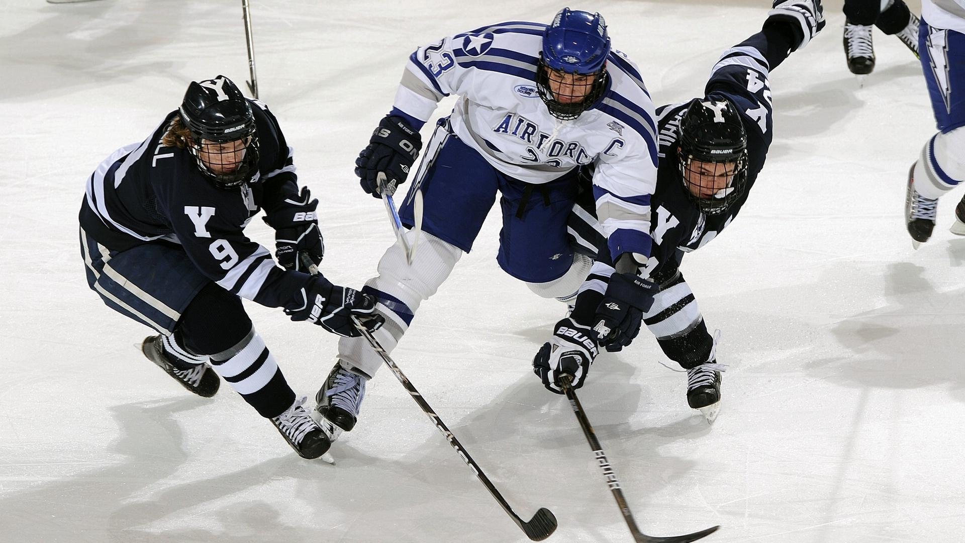 德甲争冠战之夜,米切尔战术魔法,带领球队上演逆转奇迹